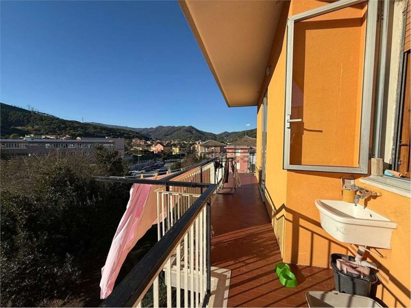 appartamento in vendita a Quiliano in zona Valleggia