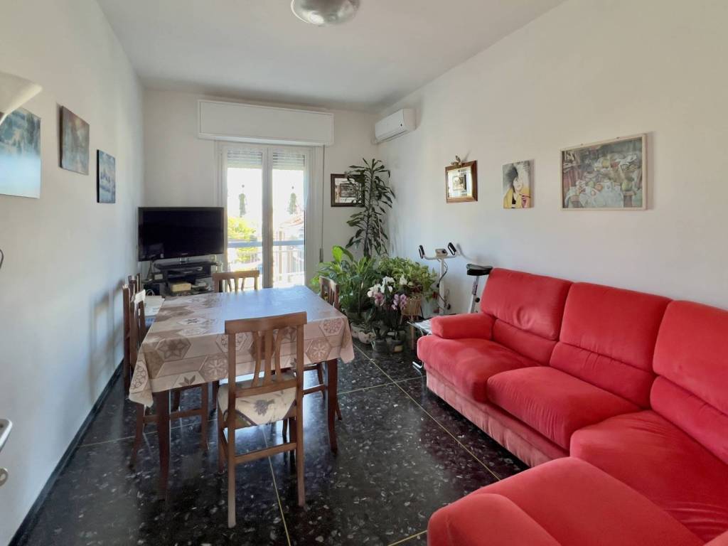 appartamento in vendita a Quiliano in zona Valleggia