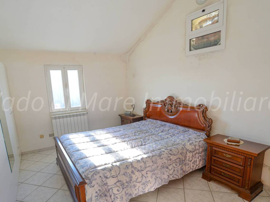 appartamento in vendita a Quiliano in zona Roviasca