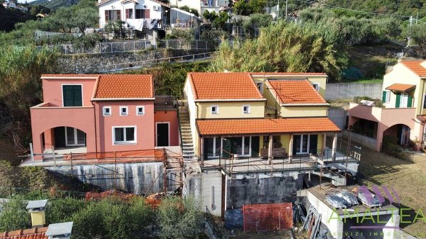 casa indipendente in vendita a Quiliano