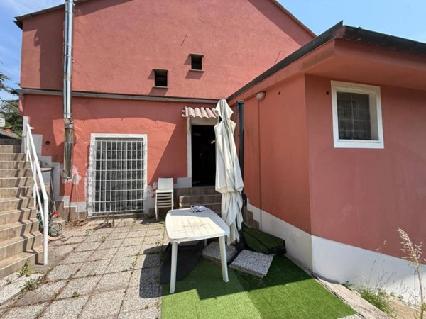 casa indipendente in vendita a Quiliano in zona Cadibona