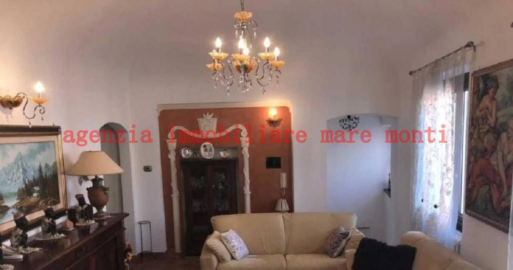 casa indipendente in vendita a Quiliano