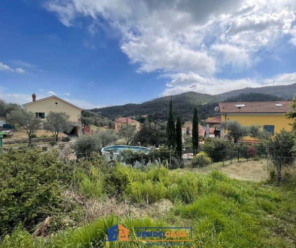 terreno edificabile in vendita a Quiliano