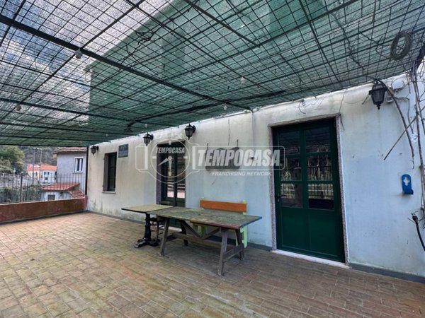 casa indipendente in vendita a Quiliano