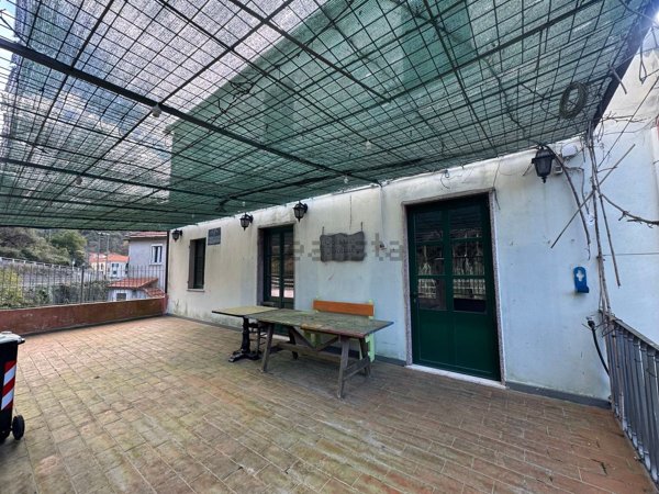 casa indipendente in vendita a Quiliano