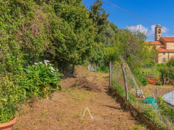 casa indipendente in vendita a Quiliano in zona Montagna