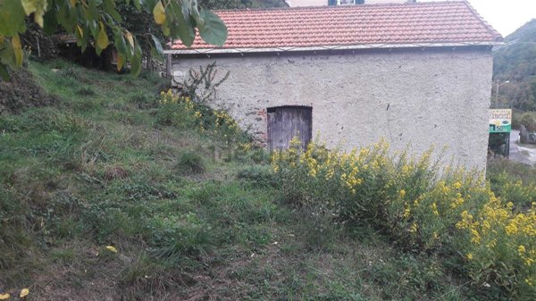 casale in vendita a Quiliano