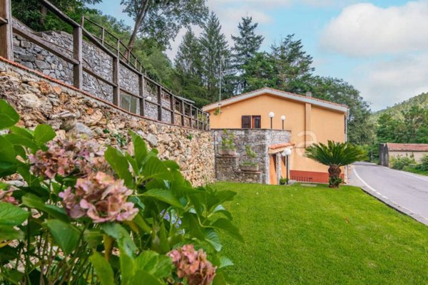 casa indipendente in vendita a Rialto