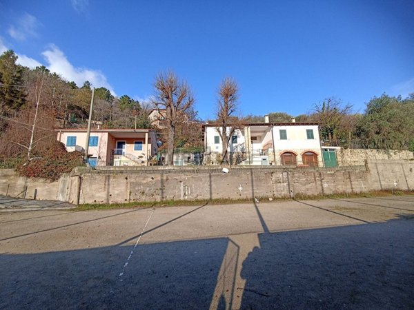 casa indipendente in vendita a Rialto