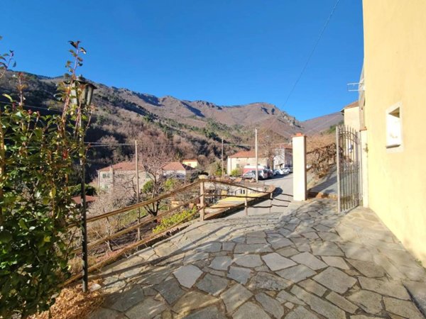 casa indipendente in vendita a Rialto