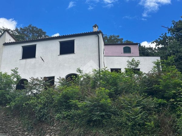 casa indipendente in vendita a Rialto