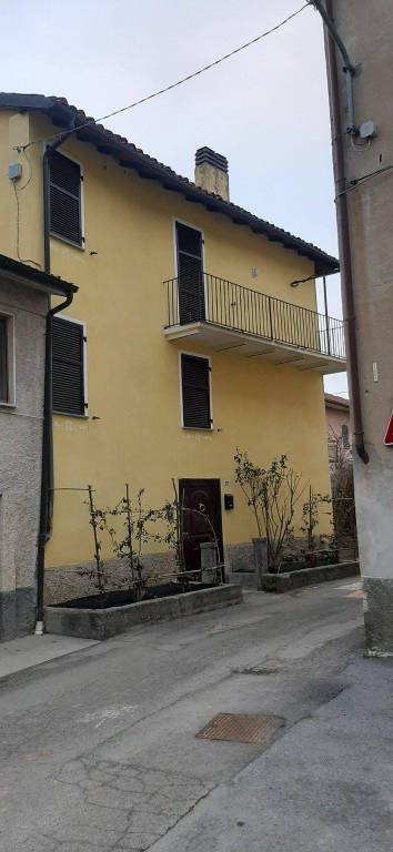 appartamento in vendita a Roccavignale in zona Strada