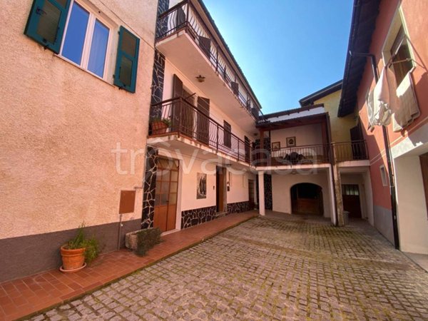 casa indipendente in vendita a Roccavignale in zona Valzemola