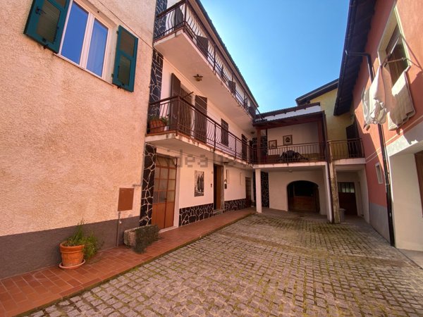 casa semindipendente in vendita a Roccavignale