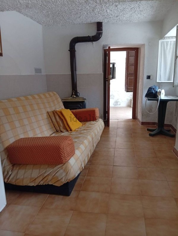 appartamento in vendita a Roccavignale in zona Strada