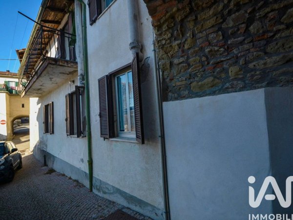 casa indipendente in vendita a Roccavignale in zona Strada