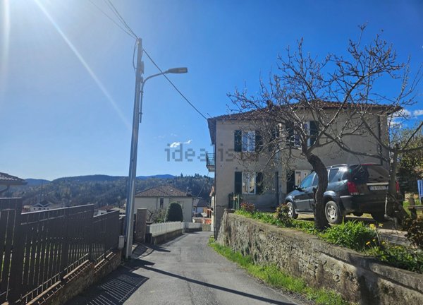 casa indipendente in vendita a Roccavignale