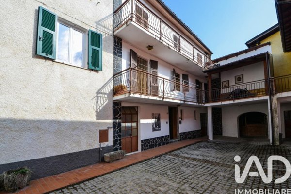casa indipendente in vendita a Roccavignale in zona Pianissolo