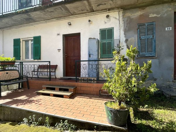 appartamento in vendita a Roccavignale in zona Valzemola