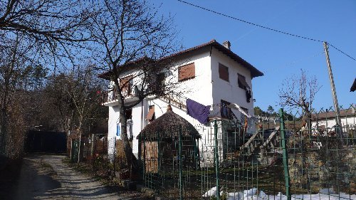 casa indipendente in vendita a Sassello