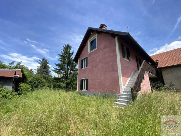 casa indipendente in vendita a Sassello
