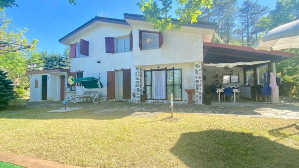 casa indipendente in vendita a Sassello