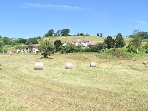 casa indipendente in vendita a Sassello in zona Maddalena