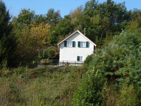 casa indipendente in vendita a Sassello