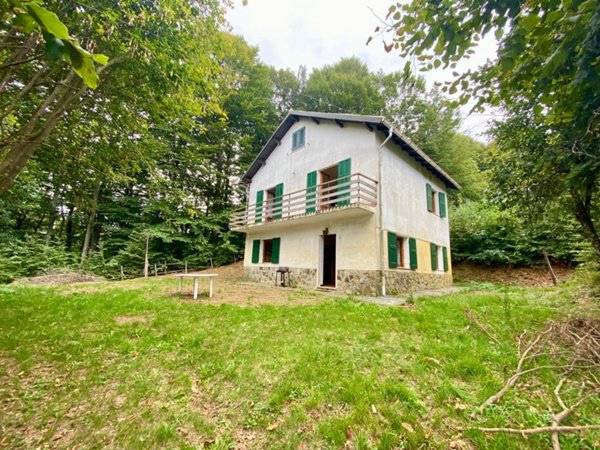 casa indipendente in vendita a Sassello in zona Piampaludo