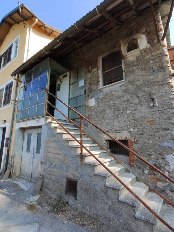 casa indipendente in vendita a Sassello
