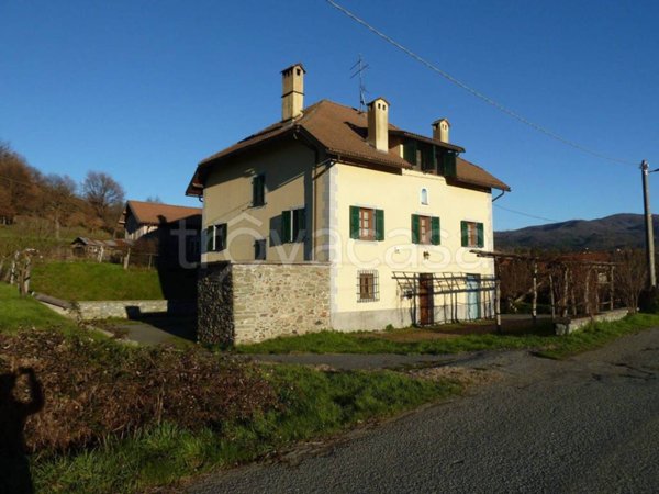 casa indipendente in vendita a Sassello