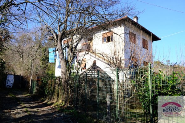 casa indipendente in vendita a Sassello
