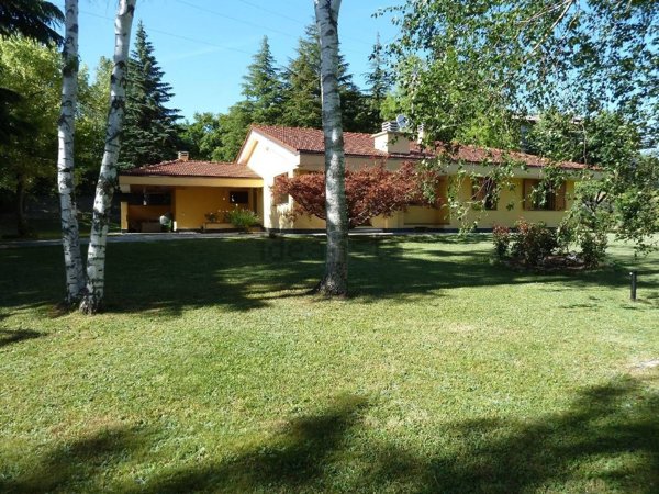 casa indipendente in vendita a Sassello