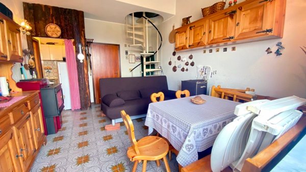 appartamento in vendita a Sassello in zona Alberola