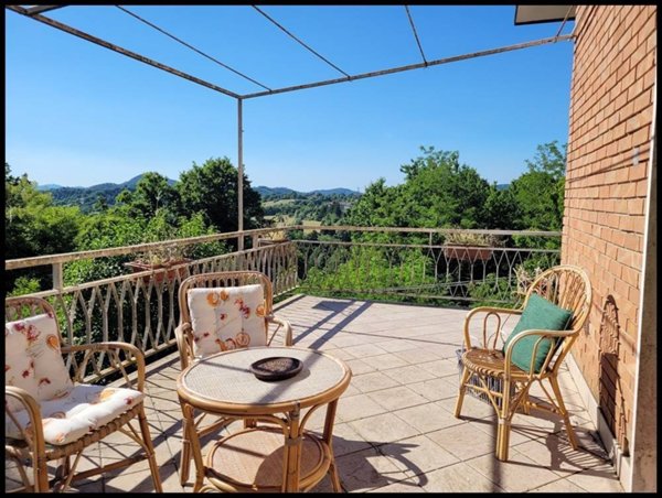 casa indipendente in vendita a Sassello