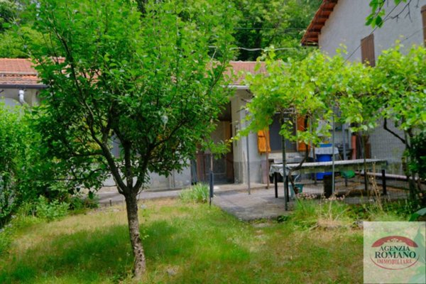 casa indipendente in vendita a Sassello
