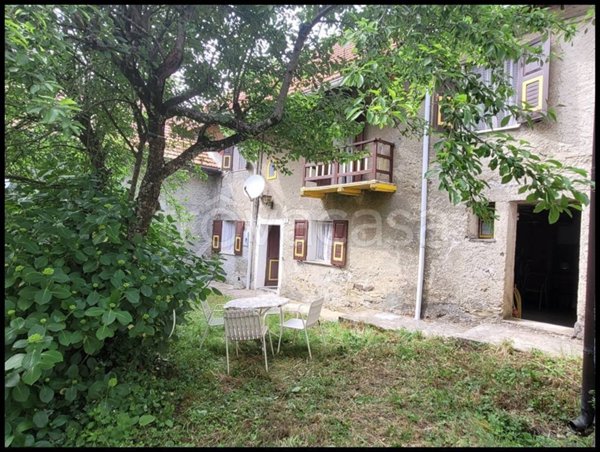 casa indipendente in vendita a Sassello in zona Piampaludo
