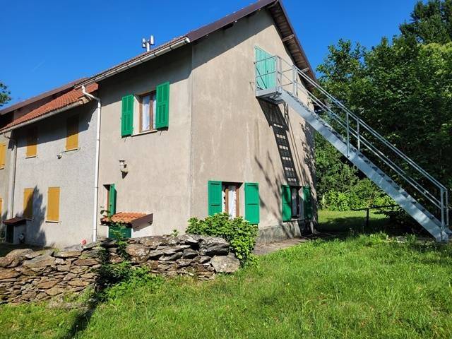 casa indipendente in vendita a Sassello in zona Piampaludo