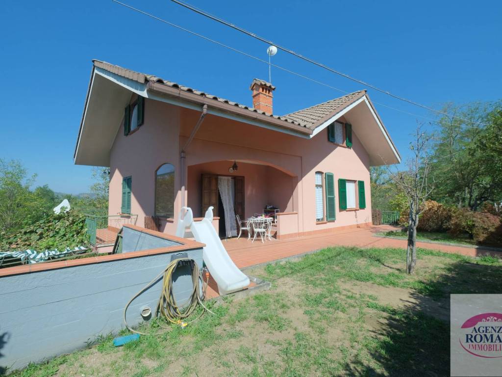 casa indipendente in vendita a Sassello