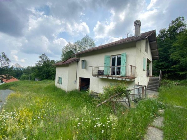 casa indipendente in vendita a Sassello
