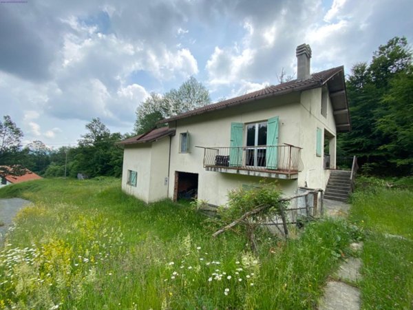 casa indipendente in vendita a Sassello in zona Alberola