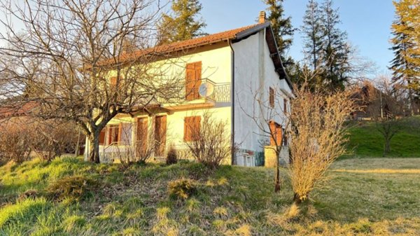 casa indipendente in vendita a Sassello