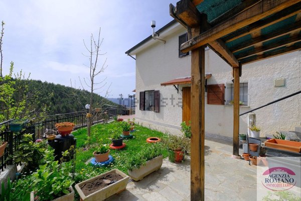 quadrivano in vendita a Sassello