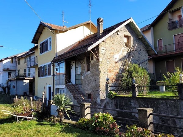 casa indipendente in vendita a Sassello