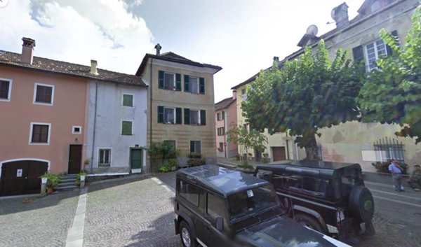 casa semindipendente in vendita a Sassello