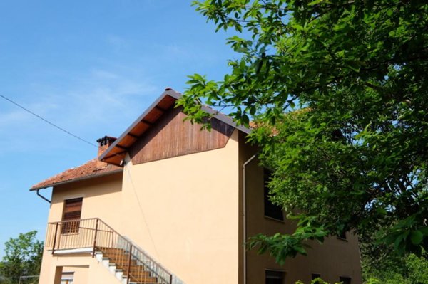 casa indipendente in vendita a Sassello