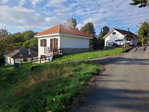 casa indipendente in vendita a Sassello