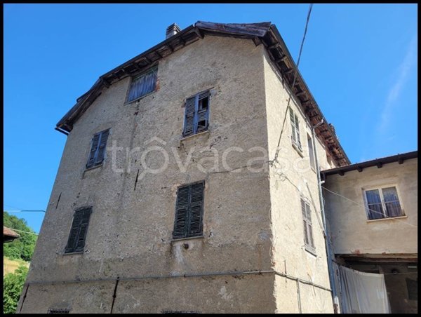 casa indipendente in vendita a Sassello