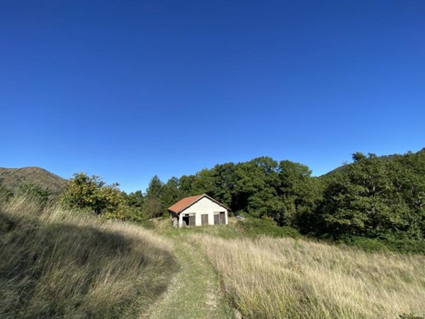 casa indipendente in vendita a Sassello