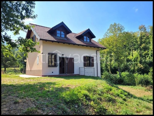 casa indipendente in vendita a Sassello